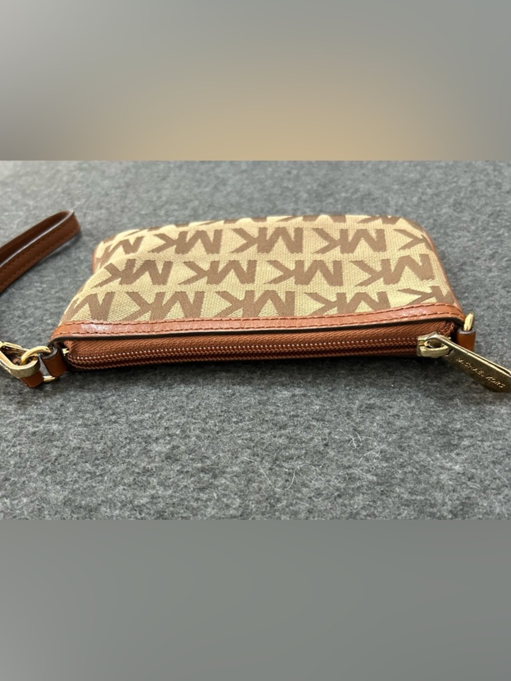 Michael Kors MK Monogram Jacquard Wristlet - Picture 6 of 8